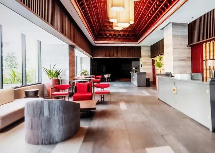 Aura Seaviews Апарт-отель Фантхьет